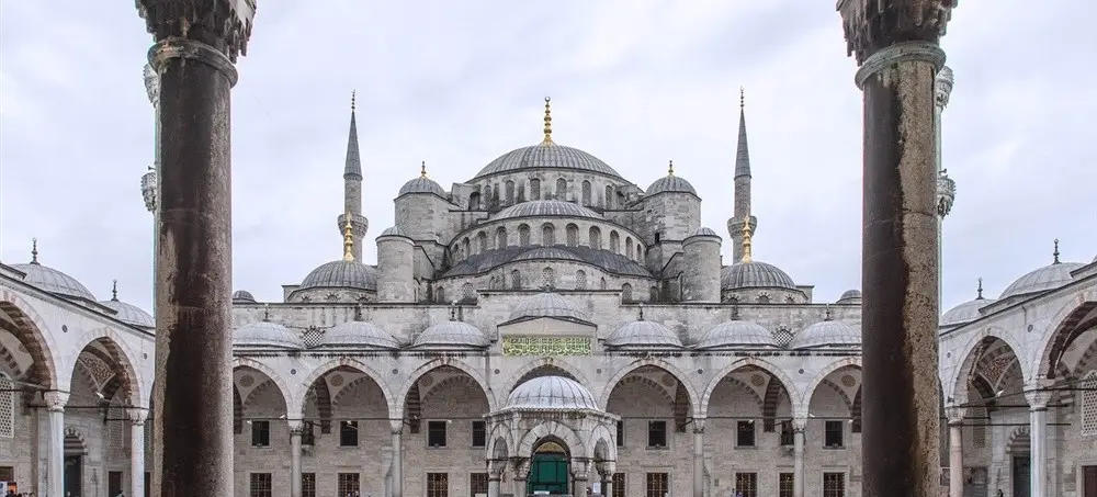 Mavi Camii